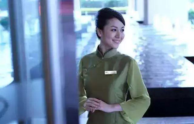 整好門(mén)頭、廣告牌燈箱……發(fā)揮最佳的效果，連廣告費都省了！3