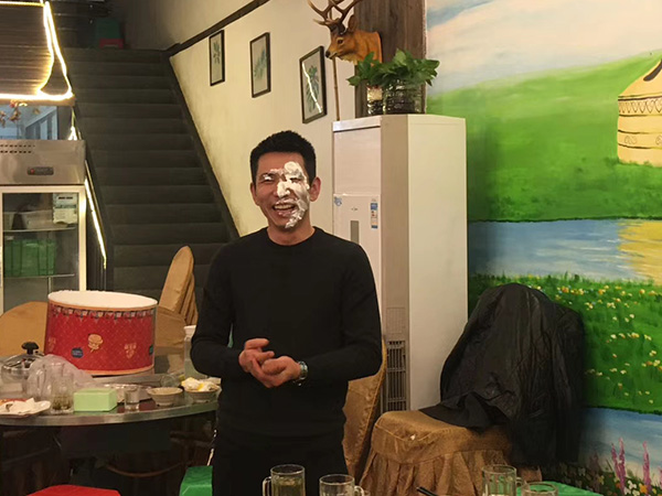 愿每個(gè)特殊的日子，都有鑫麗華家人們的陪伴
